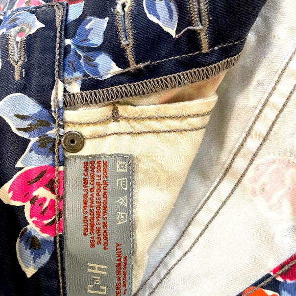 Citizens of Humanity floral denim shorts (sz 24) - Picture 4 of 6